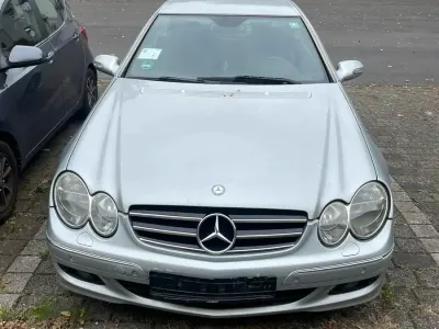 Gebraucht Mercedes CLK320 2026 Silber Coupé