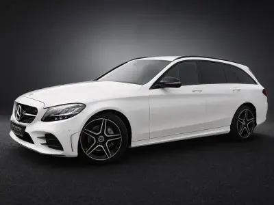 Gebraucht Mercedes C180 AMG 156 PS (114 kW) 2021 Polarweiß Kombi