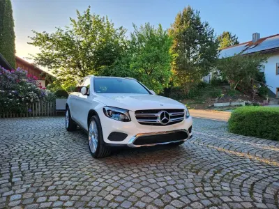 Gebraucht Mercedes GLC250 204 PS (150 kW) 2019 Weiß SUV