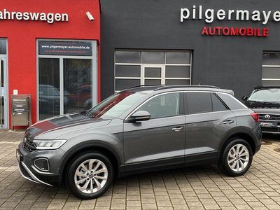 Nouă VW T-Roc Life 150 CP (110 kW) 2025 Gri SUV