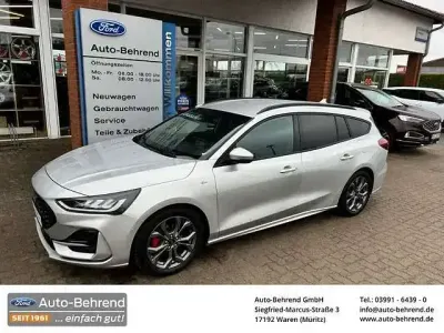 Gebraucht Ford Focus ST-Line X 116 PS (85 kW) 2025 Polarsilber metallic Kombi