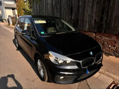 Gebraucht BMW 218 Gran Tourer 136 PS (100 kW) 2017 Schwarz Van / Kleinbus