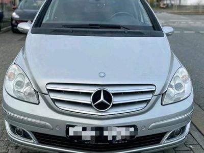 Grau Gebraucht 2006 Mercedes 200 Kombi | 5.999 €