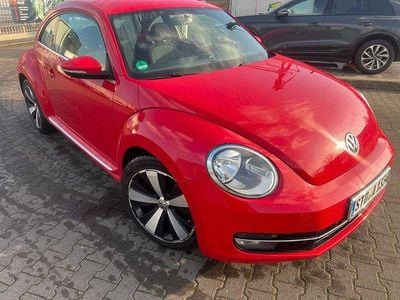 Usata VW Beetle Design 105 CV (77 kW) 2014 Rosso Utilitaria