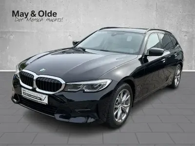Gebraucht BMW 330 Sport Line 258 PS (189 kW) 2022 Schwarz Kombi