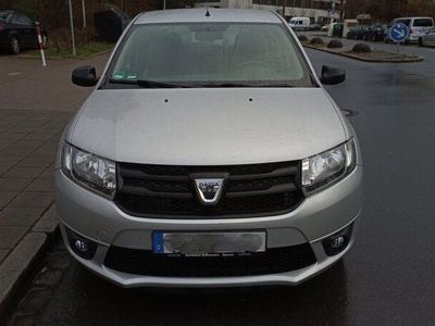 gebraucht Dacia Sandero 2017 1.2 54kW 75PS 67000km silber Klima