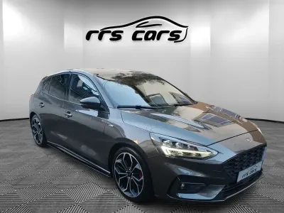 Usata Ford Focus ST-Line 182 CV (133 kW) 2019 Grigio Berlina