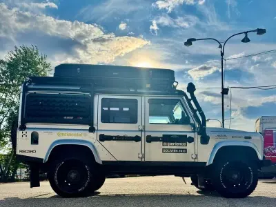 Gebraucht Land Rover Defender 150 PS (110 kW) 2012 Silber SUV
