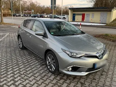 Gebraucht Toyota Auris Hybrid 136 PS (100 kW) 2017 Kleinwagen