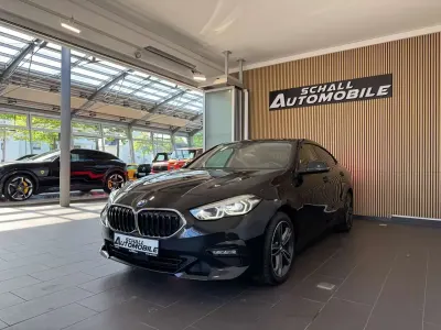 Gebraucht BMW 220 Sport Line 190 PS (139 kW) 2020 Schwarz Coupé