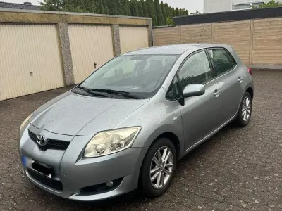 Gebraucht Toyota Auris Executive 132 PS (97 kW) 2009 Grau Kleinwagen