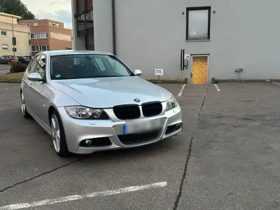Gebraucht BMW 325 218 PS (160 kW) 2008 Grau Limousine