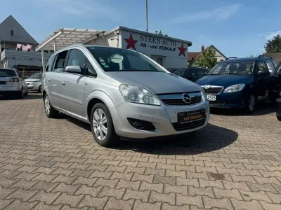 Gebraucht Opel Zafira Cosmo 150 PS (110 kW) 2008 Starsilber iii m2 Van / Kleinbus
