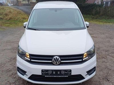 Candyweiß Gebraucht 2020 VW Caddy Maxi Trendline Van / Kleinbus | 25.890 € (Guter Preis)