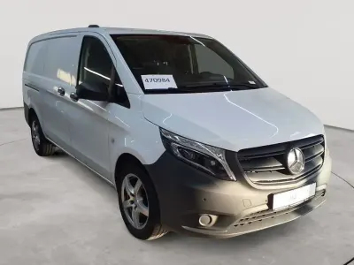 Gebraucht Mercedes Vito 163 PS (119 kW) 2022 Arktisweiß Van