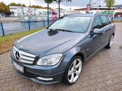 Gebraucht Mercedes C250 204 PS (150 kW) 2010 Grau Kombi
