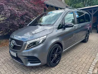 Gebraucht Mercedes V300 AMG 237 PS (174 kW) 2022 Grau Van / Kleinbus