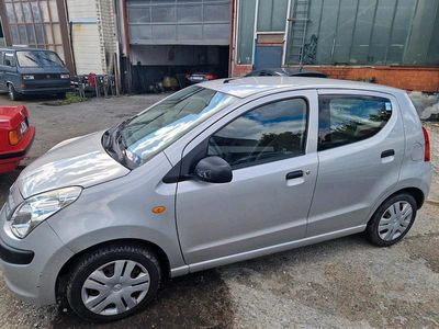 Nissan Pixo