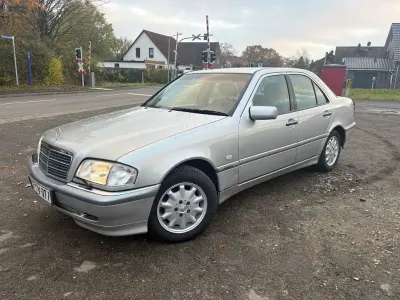 Gebraucht Mercedes C180 122 PS (89 kW) 1998 Grau Limousine