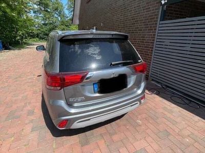 Mitsubishi Outlander P-HEV