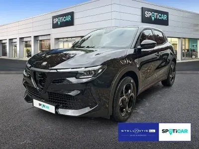 Gebraucht Alfa Romeo Junior Edizione Speciale 136 PS (100 kW) 2025 Schwarz SUV