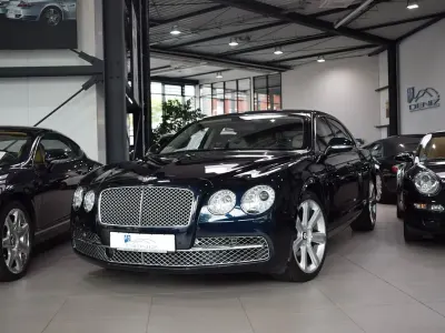 Gebraucht Bentley Flying Spur 2017 Blau Limousine