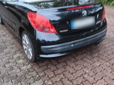 Gebraucht Peugeot 207 CC 120 PS (88 kW) 2007 Schwarz Cabrio