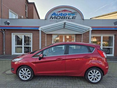 Gebraucht Ford Fiesta Titanium 101 PS (74 kW) 2016 Rot Limousine
