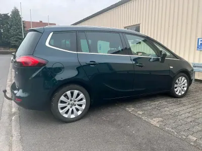 Second-hand Opel Zafira Tourer Innovation 165 CP (121 kW) 2014 Verde Monovolum