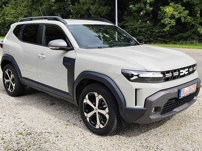 Beige Gebraucht 2024 Dacia Duster Journey SUV | 25.250 € (Guter Preis)