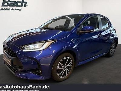 Gebraucht Toyota Yaris Hybrid Basis 116 PS (85 kW) 2022 Blau Kleinwagen