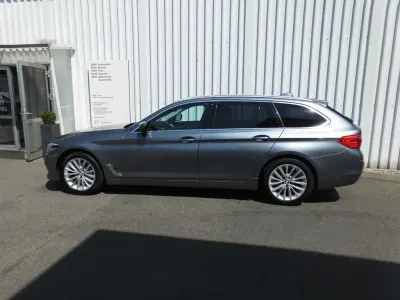 Gebraucht BMW 530 Luxury Line 252 PS (185 kW) 2019 Blau Limousine