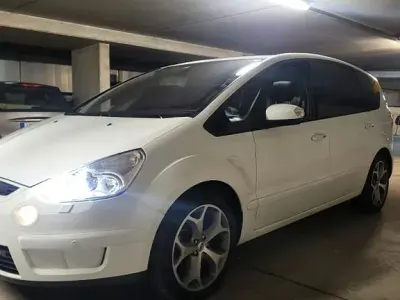 Gebraucht Ford S-MAX Trend 140 PS (102 kW) 2008 Weiß Van / Kleinbus