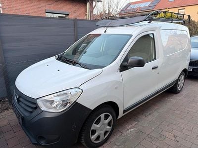 Gebraucht Dacia Dokker 102 PS (75 kW) 2017 Weiß Van / Kleinbus