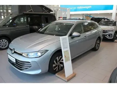 Gebraucht VW Passat Business 150 PS (110 kW) 2025 Kombi