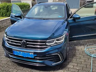 Gebraucht VW Tiguan R-line 245 PS (180 kW) 2023 Blau SUV