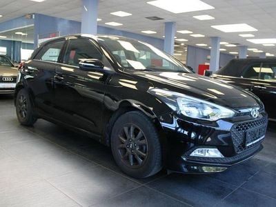 Gebraucht Hyundai i20 84 PS (61 kW) 2017 Schwarz Limousine
