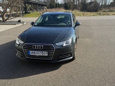 Gebraucht Audi A4 Ambiente 190 PS (139 kW) 2018 Grau Kombi