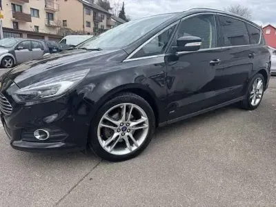 Gebraucht Ford S-MAX Titanium 180 PS (132 kW) 2018 Iridiumschwarz metallic Van / Kleinbus