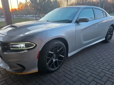 Gebraucht Dodge Charger 381 PS (280 kW) 2019 Silber Limousine
