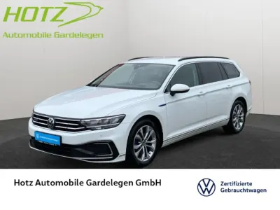 Gebraucht VW Passat GTE 218 PS (160 kW) 2022 Gletscherweiß metallic Kombi