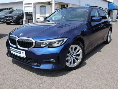 Gebraucht BMW 320 Advantage 190 PS (139 kW) 2020 Mediterranblau metallic Kombi