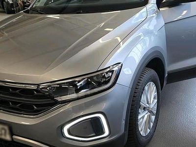Gebraucht VW T-Roc Life 150 PS (110 kW) 2024 Silber SUV