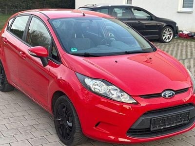 Gebraucht Ford Fiesta Trend 60 PS (44 kW) 2009 Rot Kleinwagen