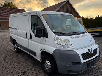 Usado Peugeot Boxer Avantage 101 HP (74 kW) 2010 Branco Van