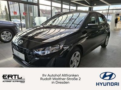 Neu Hyundai i20 Select 101 PS (74 kW) 2025 Schwarz Limousine