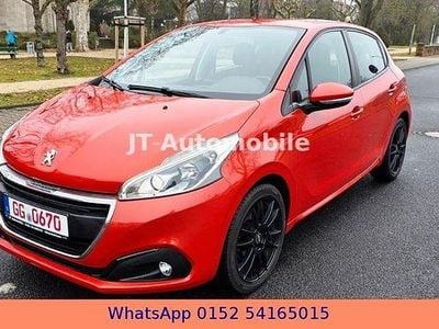 Usata Peugeot 208 Active 82 CV (60 kW) 2015 Arancione Utilitaria