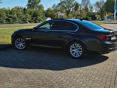 BMW 740