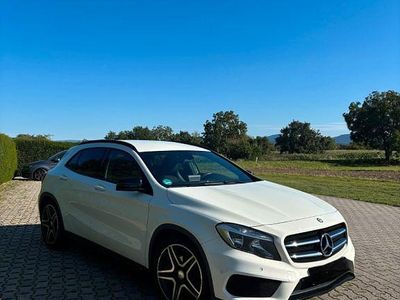Mercedes GLA200