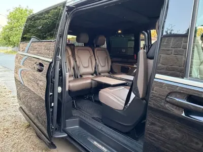 Gebraucht Mercedes V300 Avantgarde Edition 239 PS (175 kW) 2019 Schwarz Van / Kleinbus